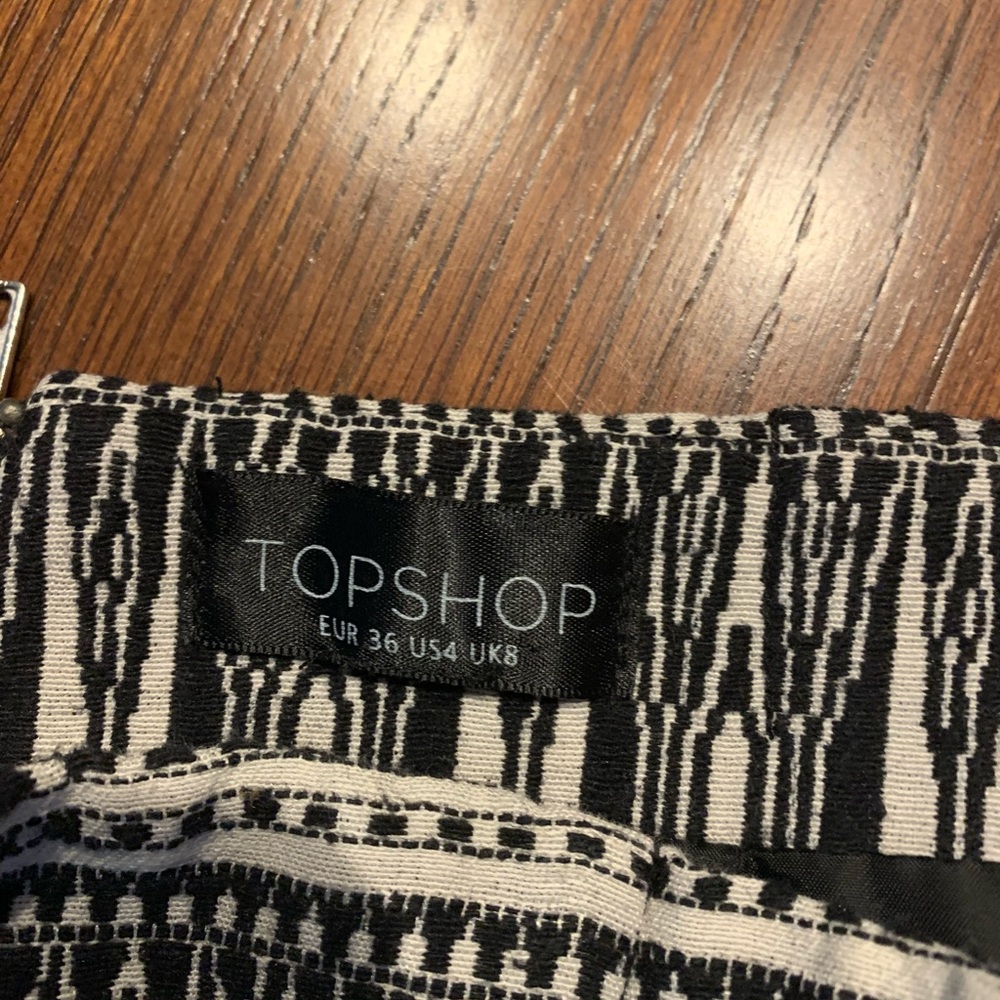 TopShop Ruffle Textured Skirt - Picture 4 of 4